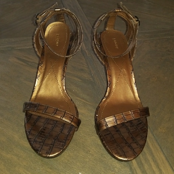 Open toe heels - Picture 2 of 2